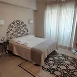Luxury بيت ضيافة